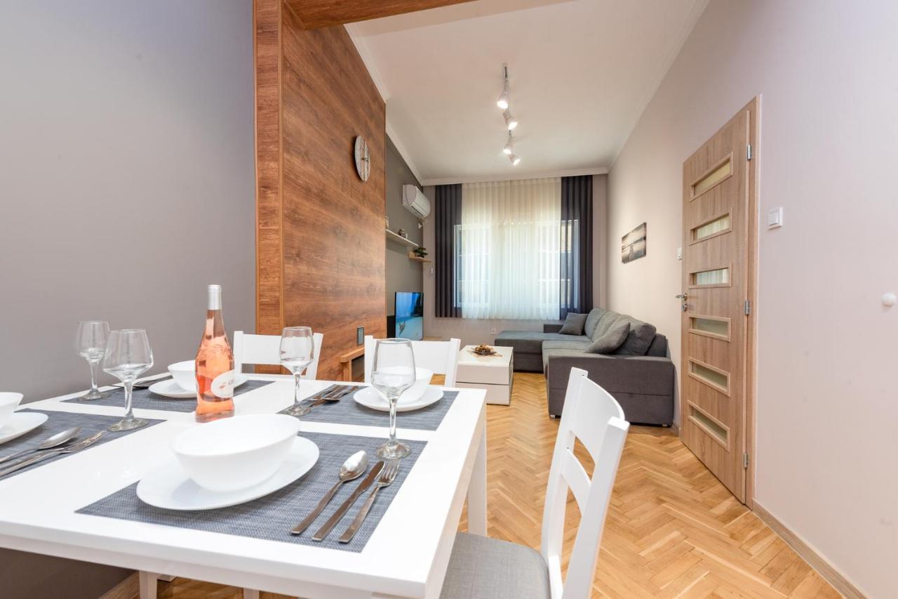 Downtown Apartment Burgas ภายนอก รูปภาพ